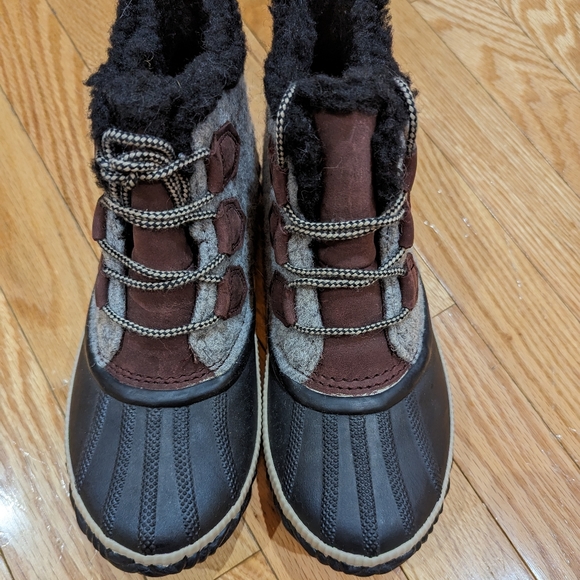 NWT - Sorel Women's Out N About Winter Boots - US 8 - Picture 3 of 5